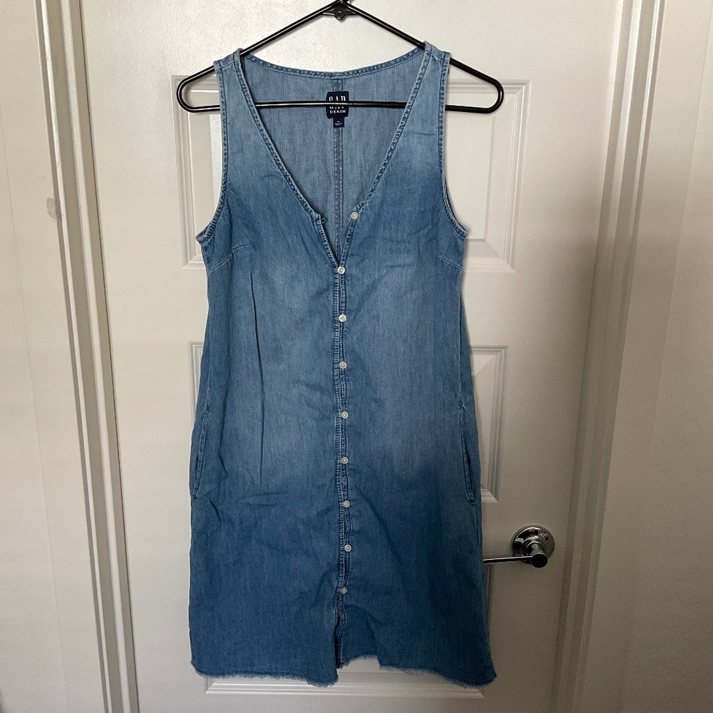Gap Denim Medium Wash Button Front Sleeveless Dress with Pockets - Size XS